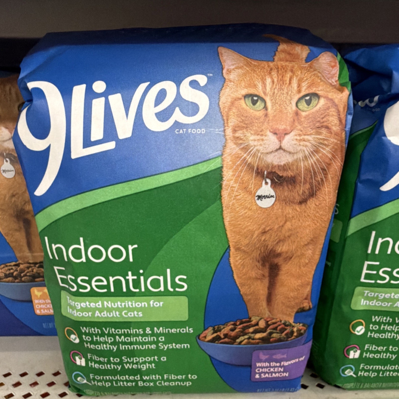9Lives Indoor Essentials Dry Cat Food Chicken Fiber Vitamins & Minerals