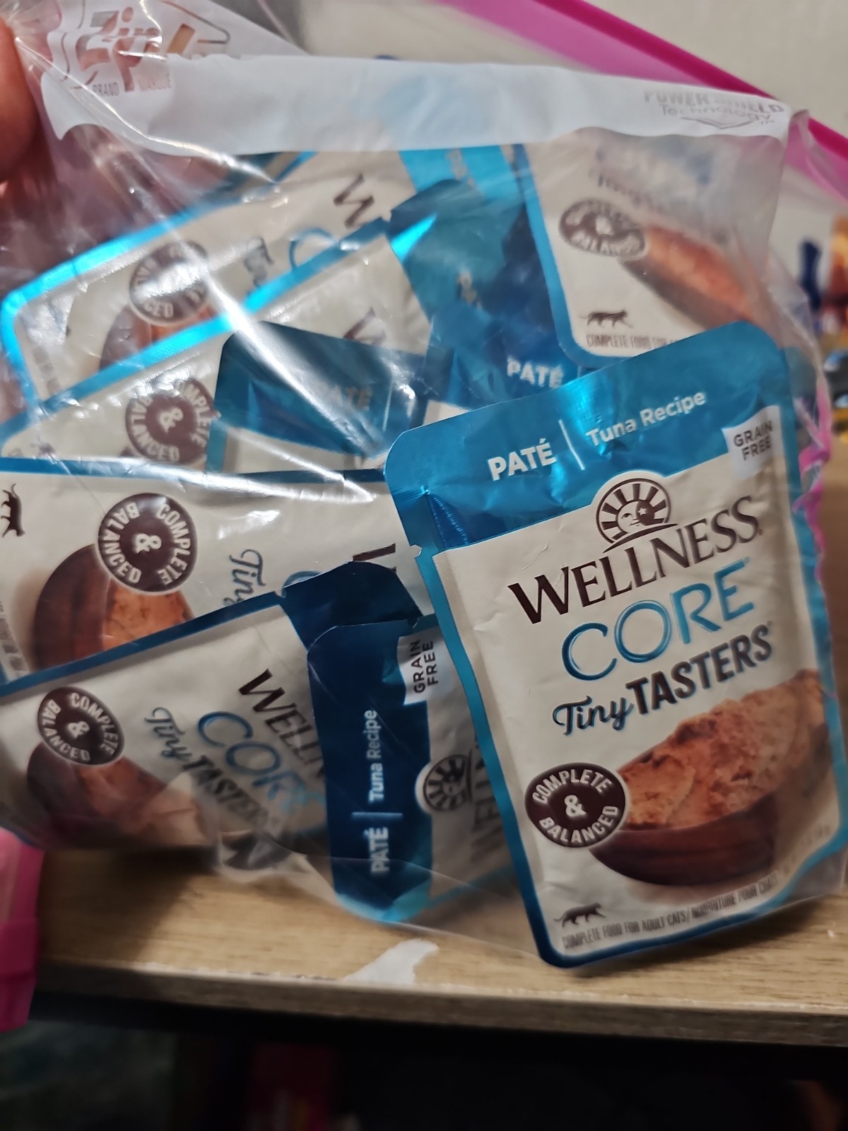 Wellness CORE Tiny Tasters Pate Adult Wet Cat Food Tuna 1.75oz 💥21 Packs💥