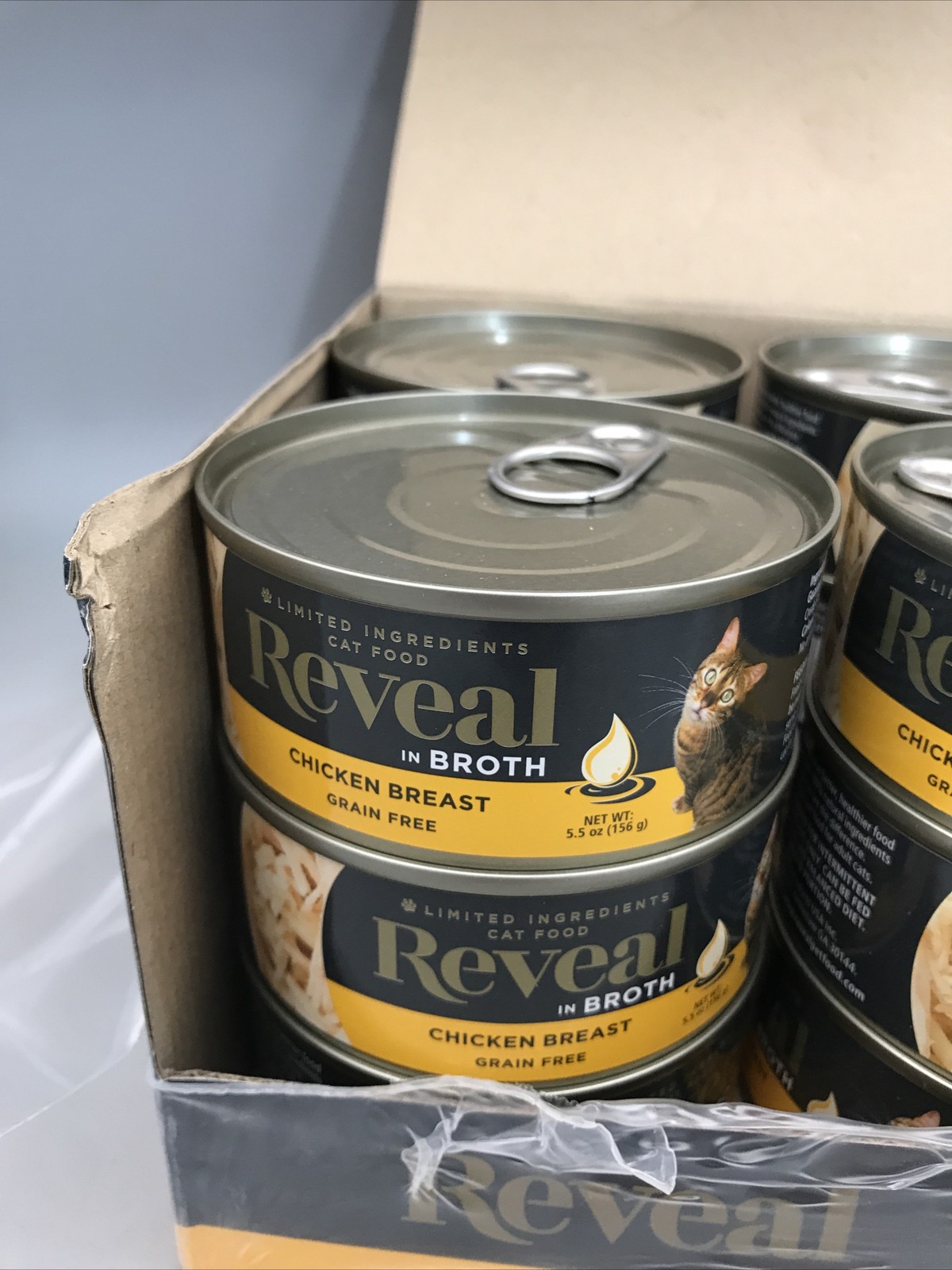 12 Cans Reveal Chicken Breast In Broth Wet Cat Food 5.5 Oz Exp 2028