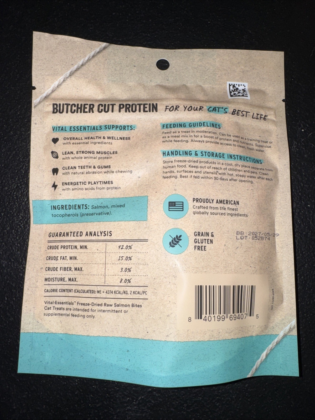 Vital Essentials Salmon Bites Cat 1.1 Ounce (Pack of 1), New Packaging