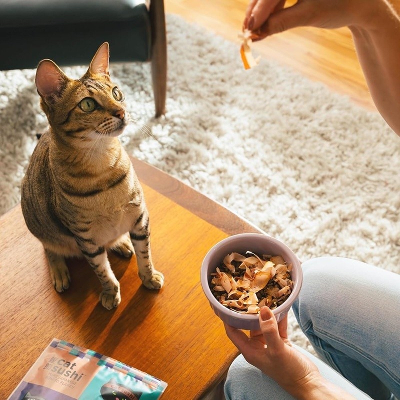 Pure Bonito Tuna Flakes High Protein Low Fat Natural Cat Treat Meal Topper 4oz