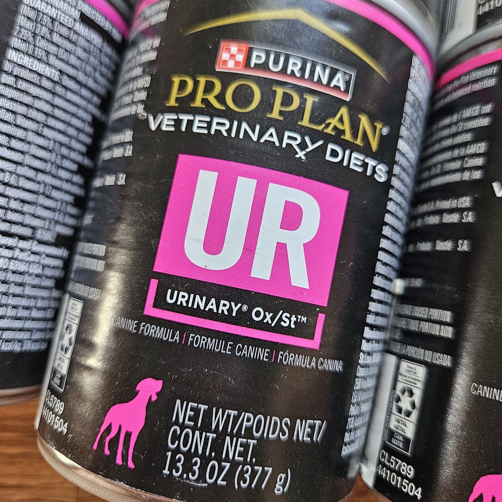Purina UR Urinary Ox/St Canine Formula Wet Dog Food – (Pack of 19) 13.3 Oz. Can