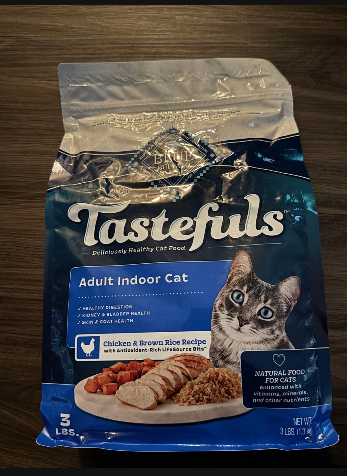 One 3lb Bag of Blue Buffalo Tastefuls Indoor Adult Cat Food Chicken Brown Rice