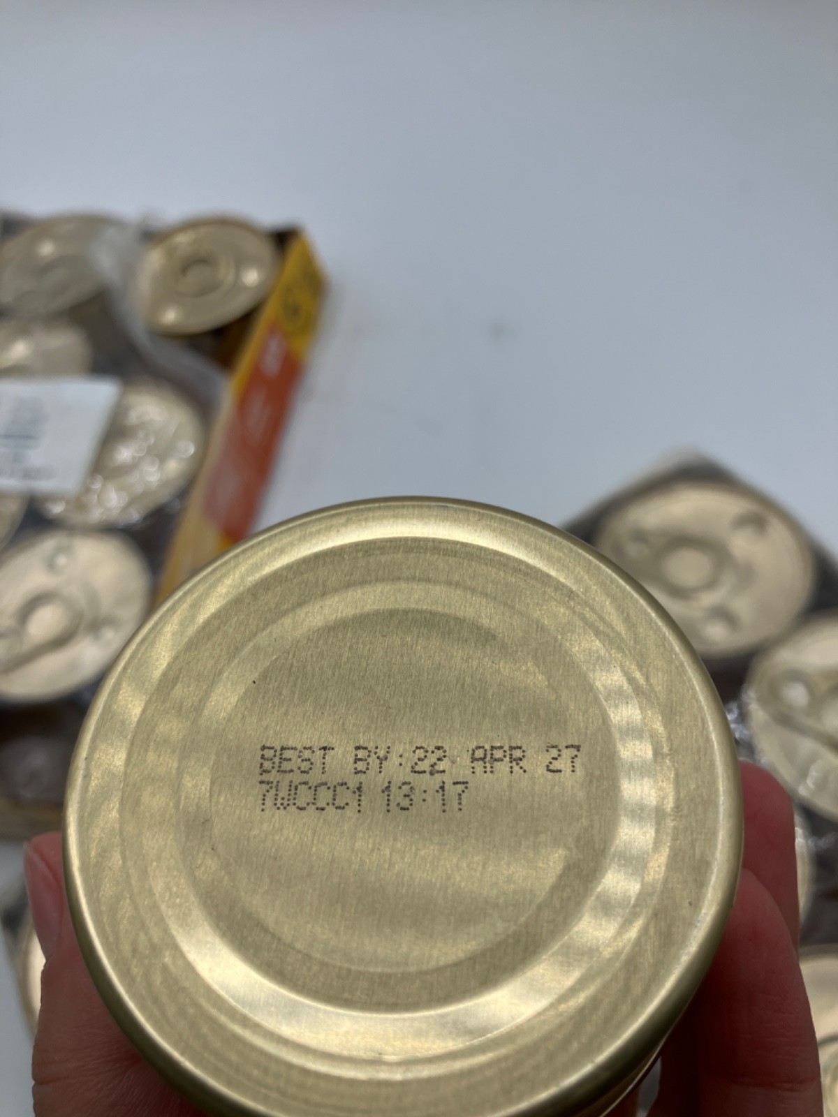 23 cans 3oz each Wellness Complete Health Pate Adult Canned Wet Chicken Cat Food