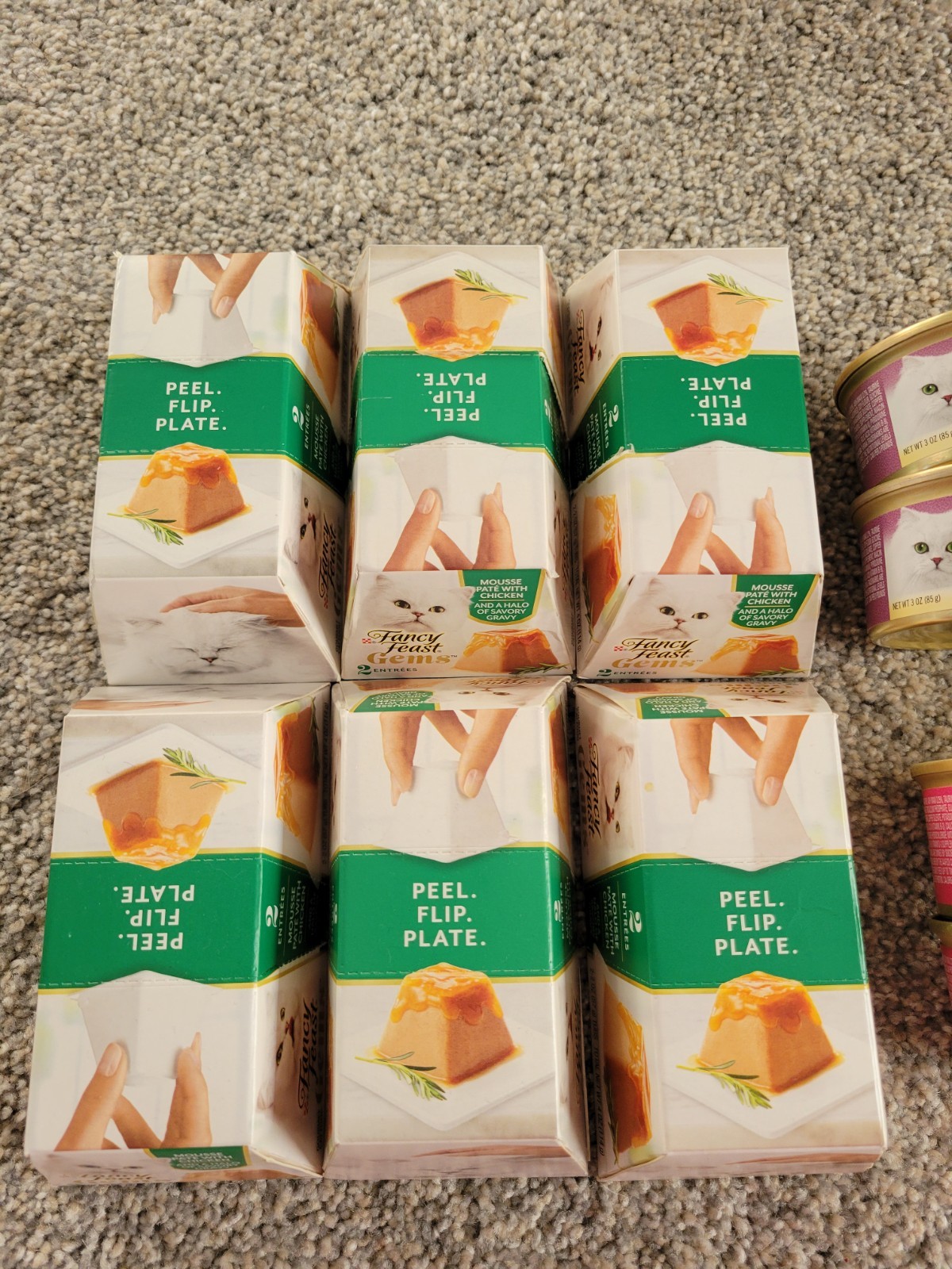 Lot Of Fancy Feast Chicken Variety: 6 Gems, 5 Grilled and 5 Pate- Cat Food