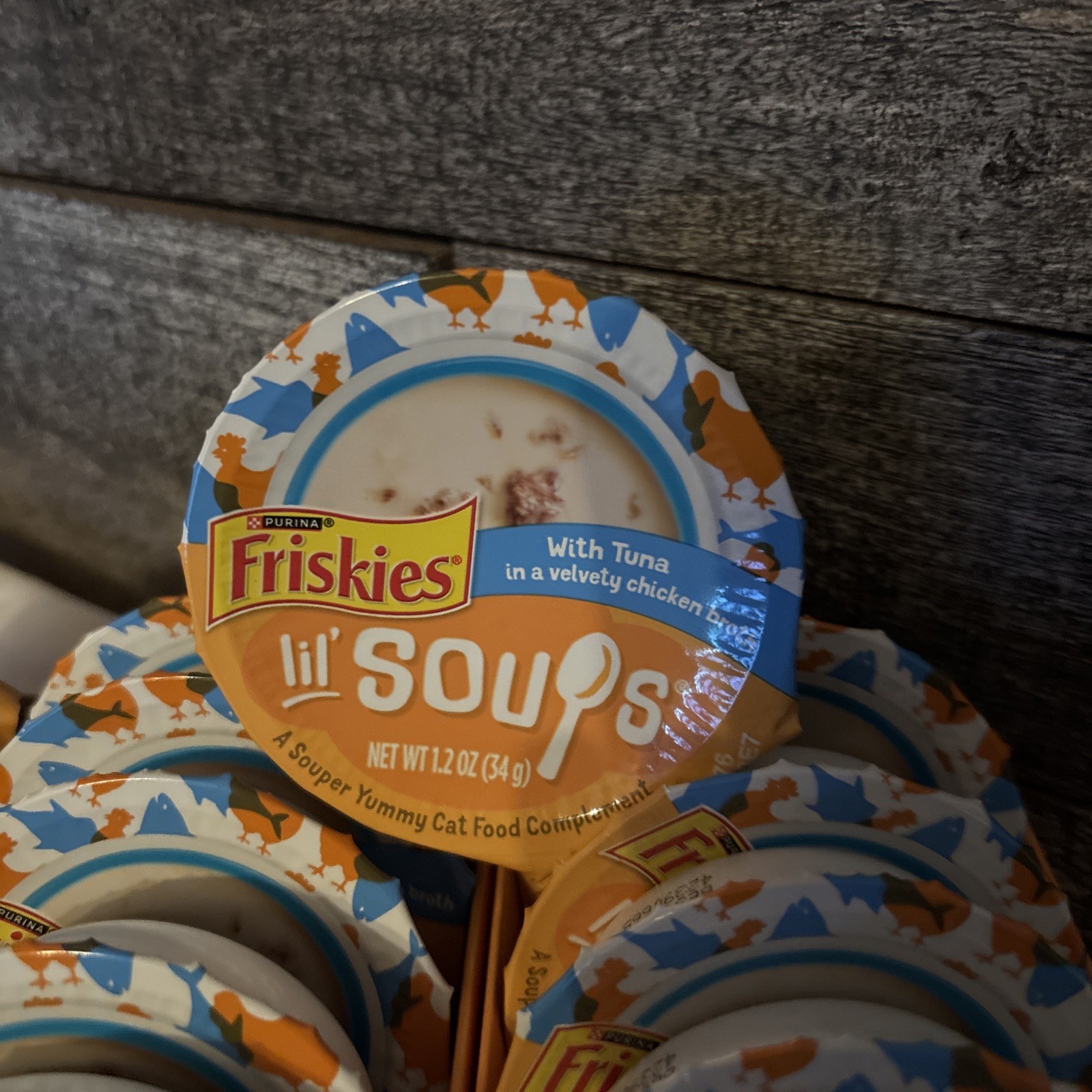 Purina Friskies Lil’ Soups Cat Food tuna 25 Cups 1.2 oz