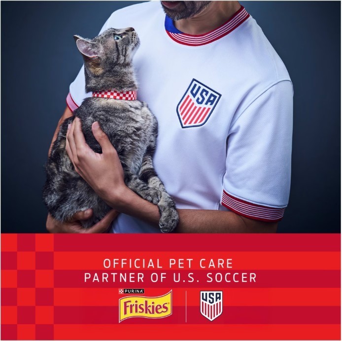 Purina Friskies Dry Cat Food 30 lb Seafood Sensations Salmon Tuna Shrimp